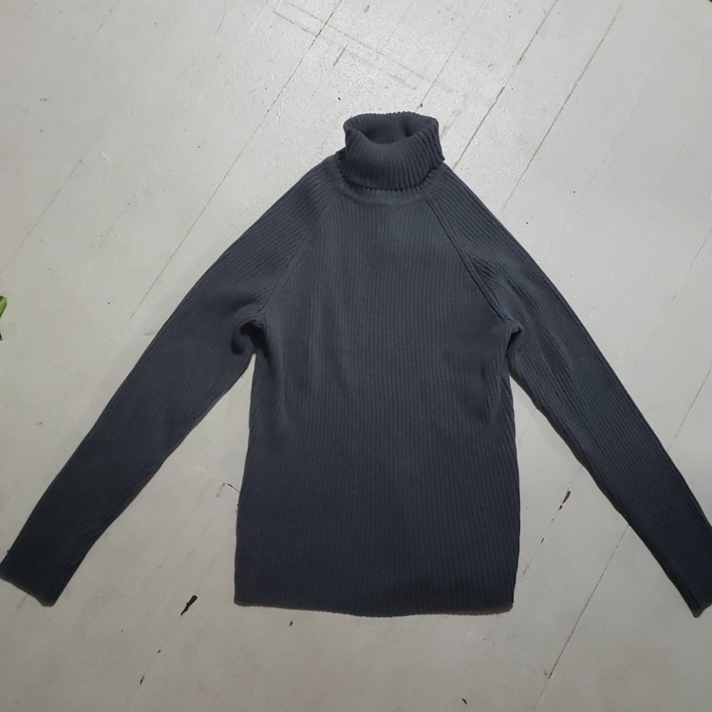 Jeanne Pierre Gray Turtleneck Sweater